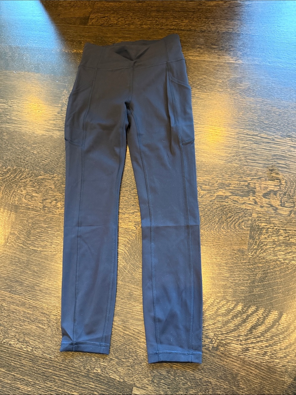 Navy lululemon leggings with pockets